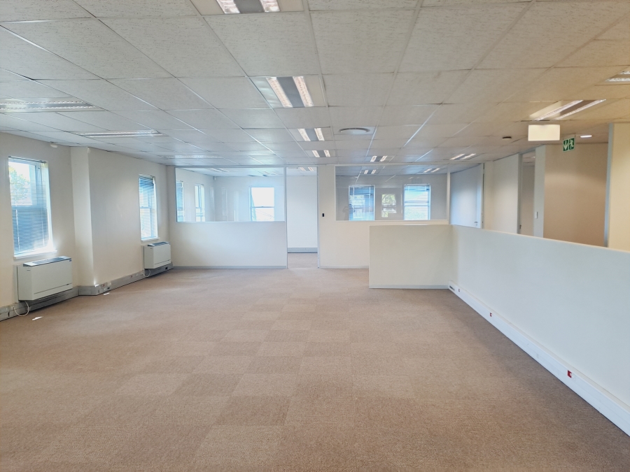 To Let commercial Property for Rent in Rosenpark Western Cape